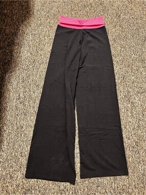 Brandy Melville pants